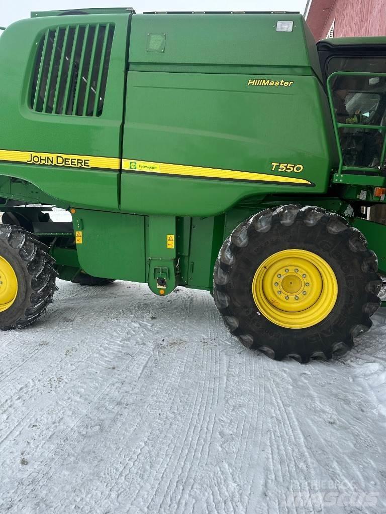 John Deere T550 Skördetröskor