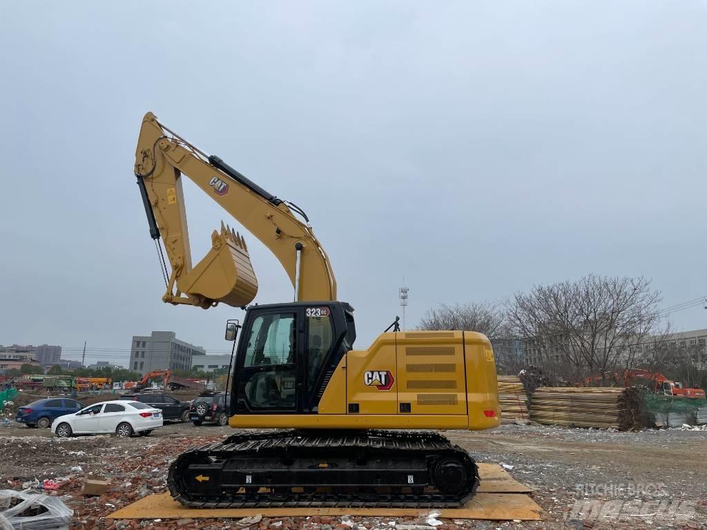 CAT 323GC Bandgrävare