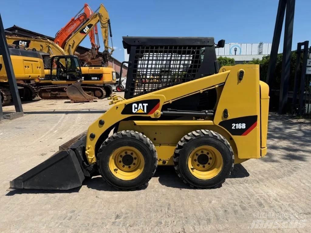 CAT 216B (226,S130) Kompaktlastare