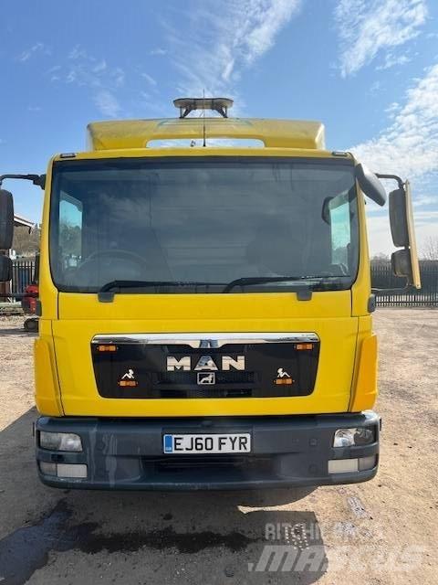 MAN 7.150 Flak-/vinschlastbilar