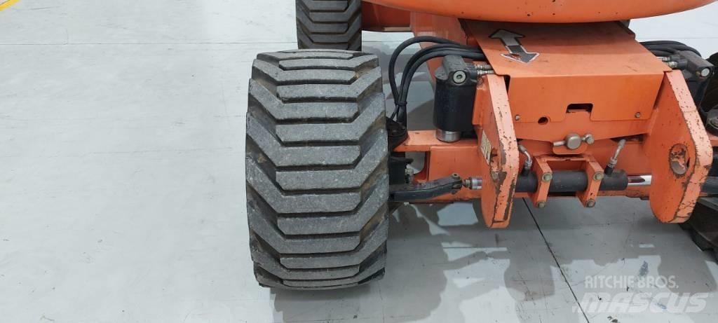 JLG 450 AJ Bomliftar