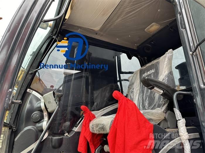 Hyundai R220-9S Bandgrävare