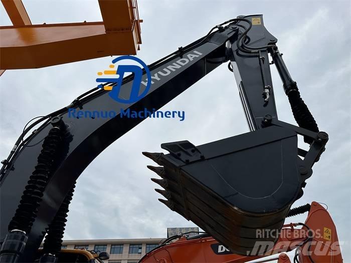 Hyundai R220-9S Bandgrävare