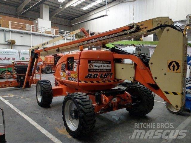 JLG 600AJ Bomliftar
