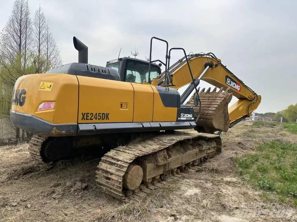 XCMG XE 245 DK Bandgrävare