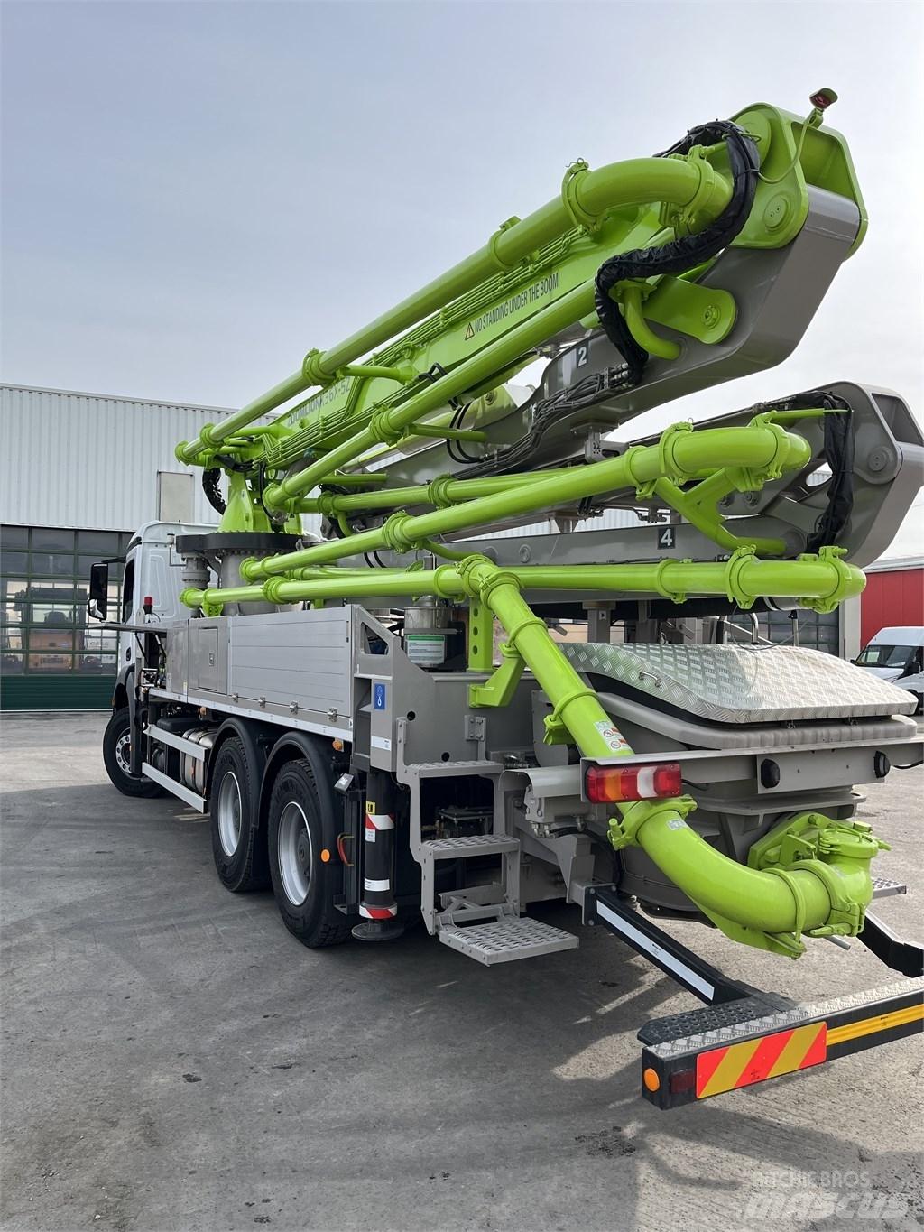 Zoomlion ZL 36 Lastbilar med betongpump