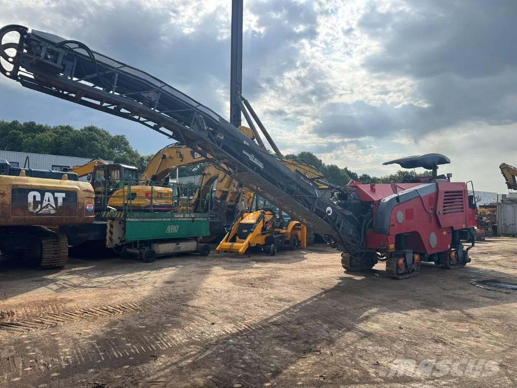 Wirtgen W 100 F Asfaltskallfräsmaskiner