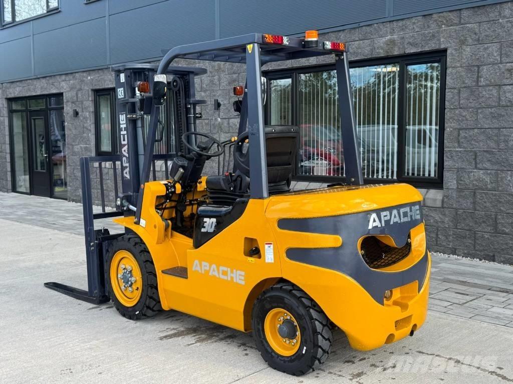 Apache HH307 Dieselmotviktstruckar