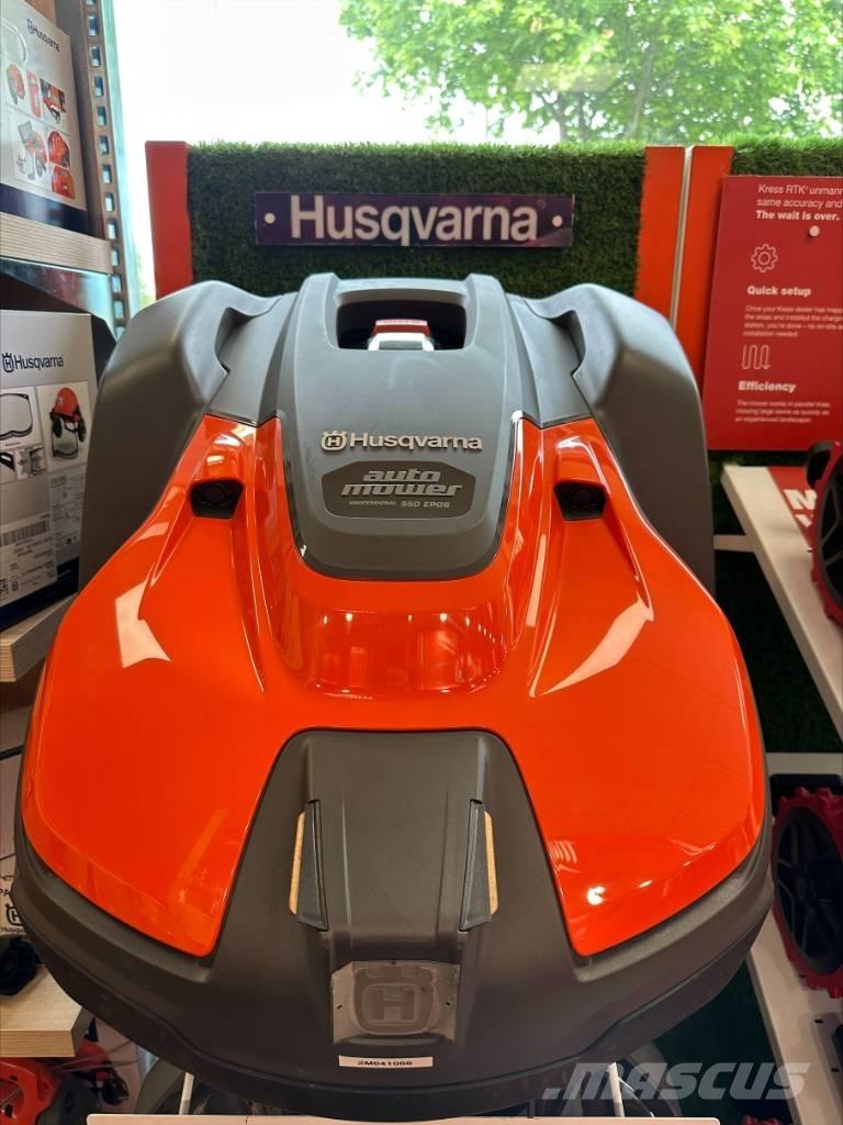 Husqvarna AM550 Robotgräsklippare