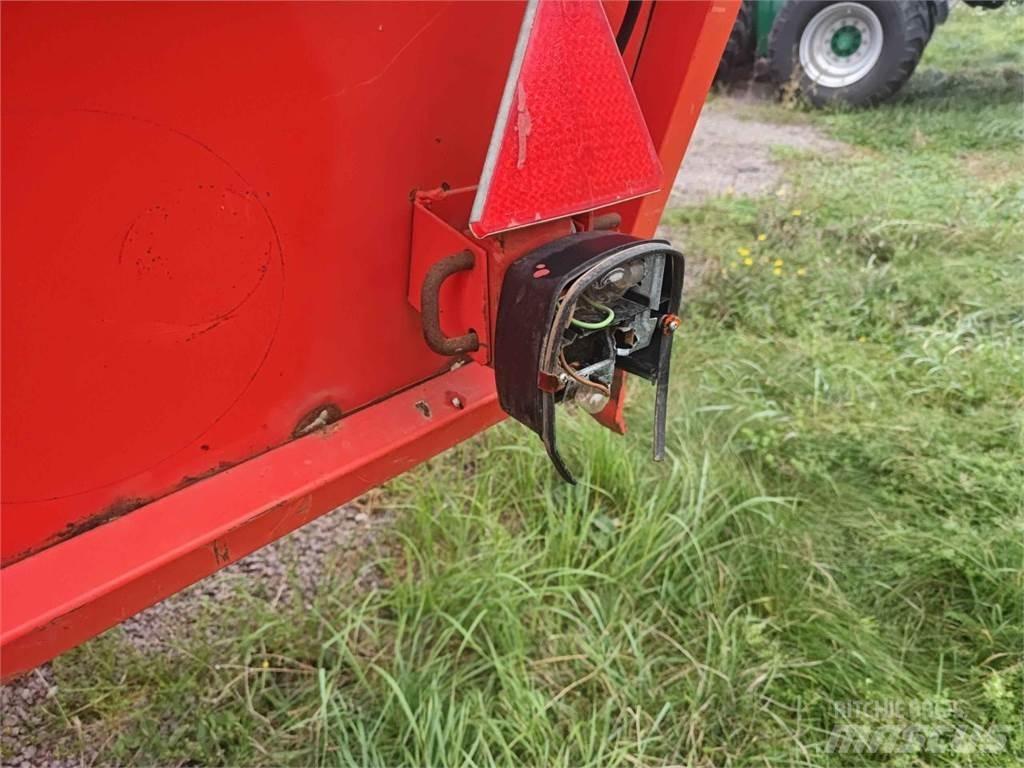 Deutz-Fahr E390 Hackvagn / Självlastarvagn
