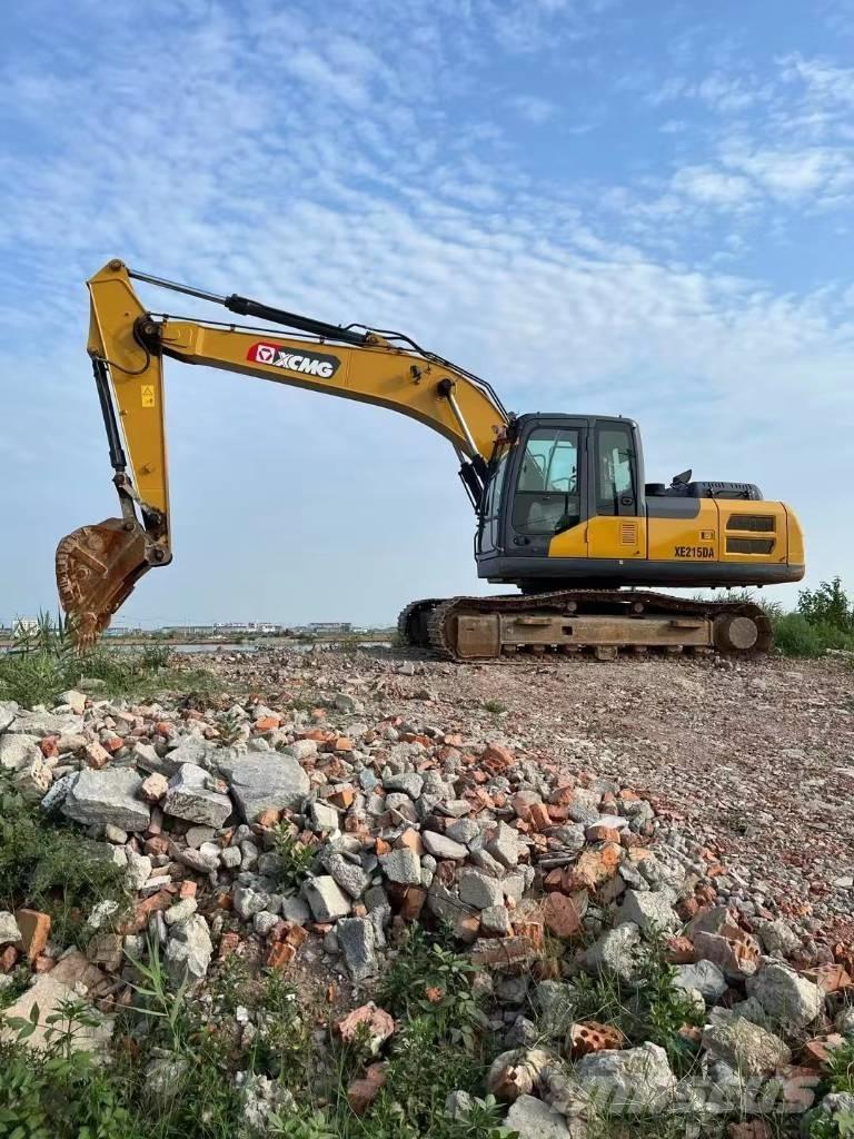 XCMG XE200DA Bandgrävare