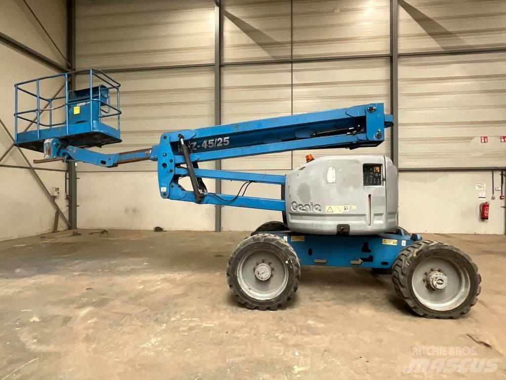 Genie Z 45/25 Bomliftar