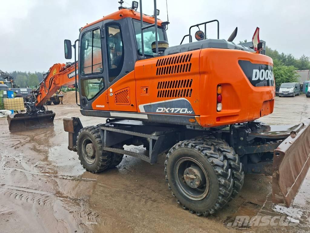 Doosan DX 170 W Hjulgrävare