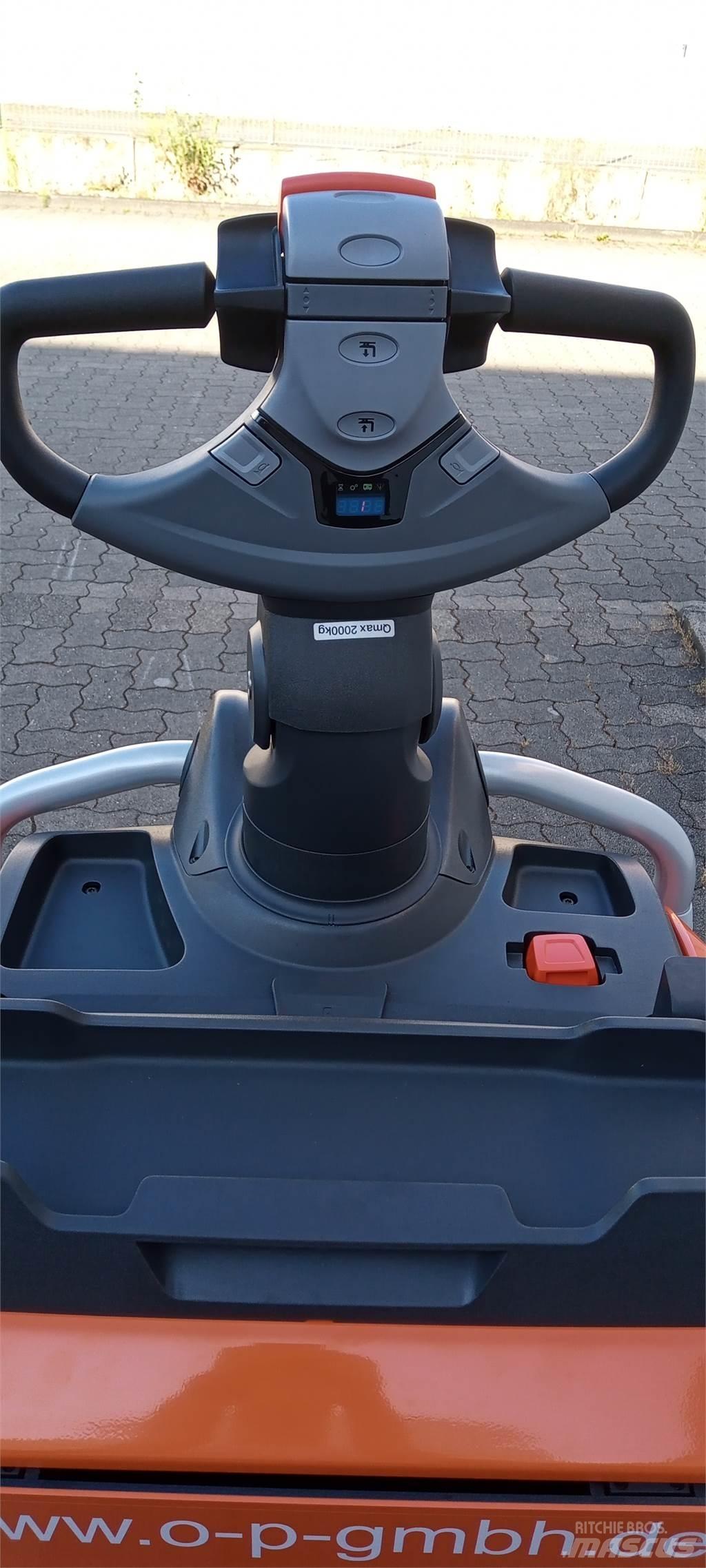 Toyota LPE200 Låglyftare utan plattform