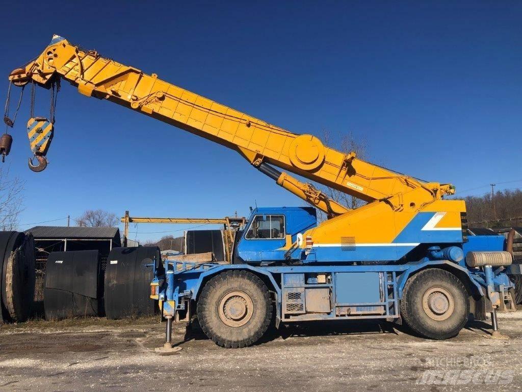 Kobelco RK 450 Terrängkranar (Grov terräng)