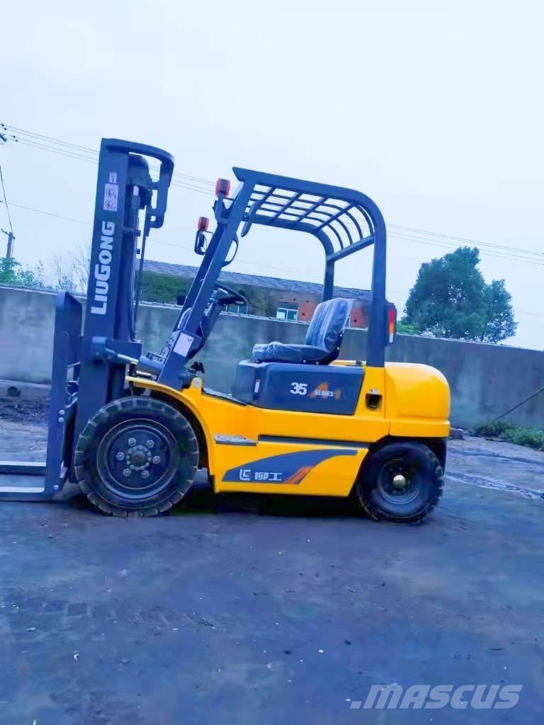 LiuGong CPC 35 Dieselmotviktstruckar