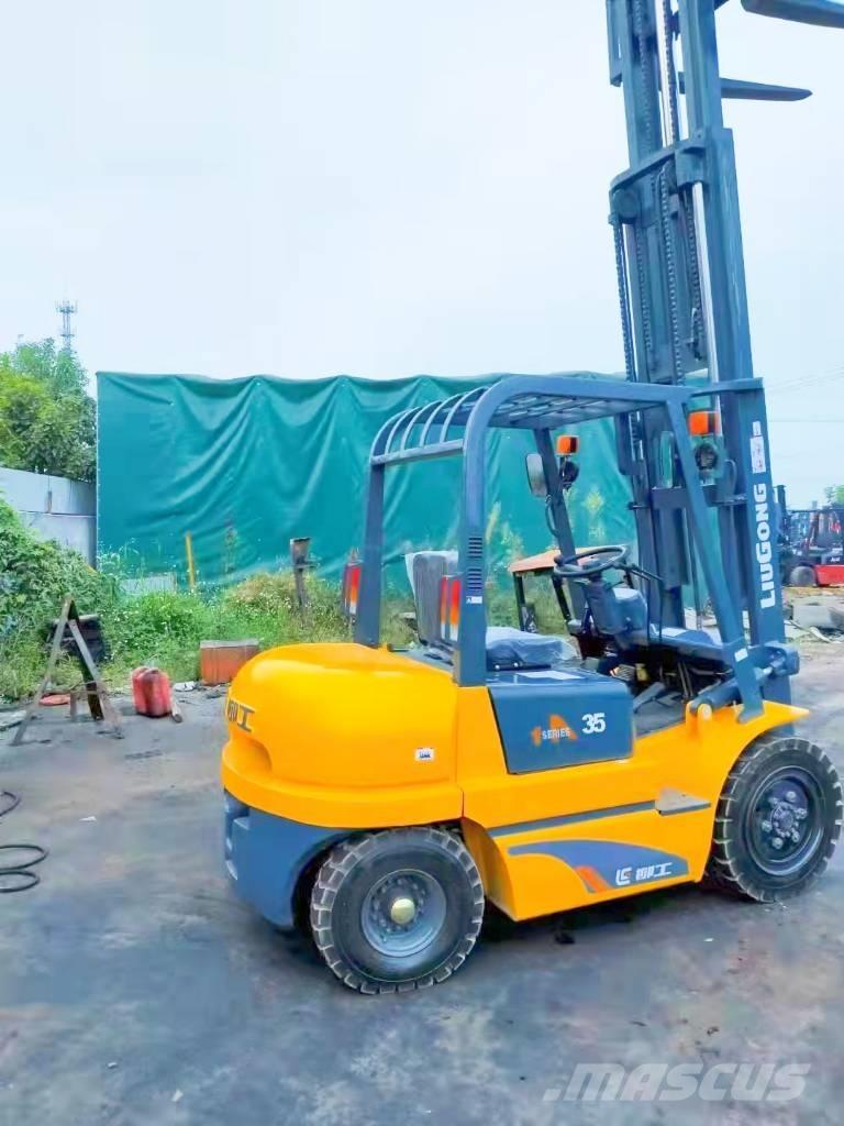 LiuGong CPC 35 Dieselmotviktstruckar