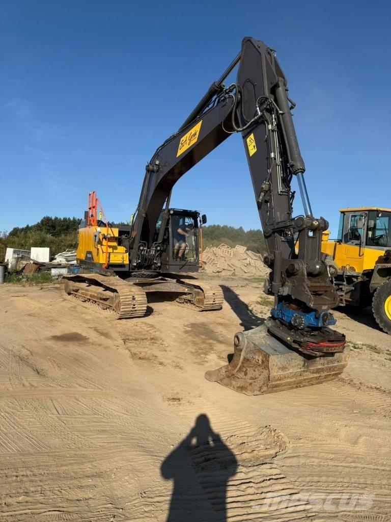 Volvo EC 250 EL Bandgrävare