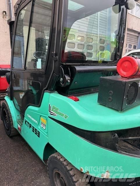 Mitsubishi FD 35 N Dieselmotviktstruckar