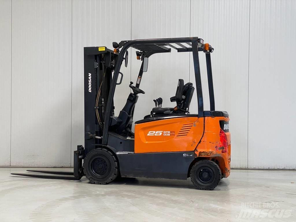Doosan B25X-7 Elmotviktstruckar