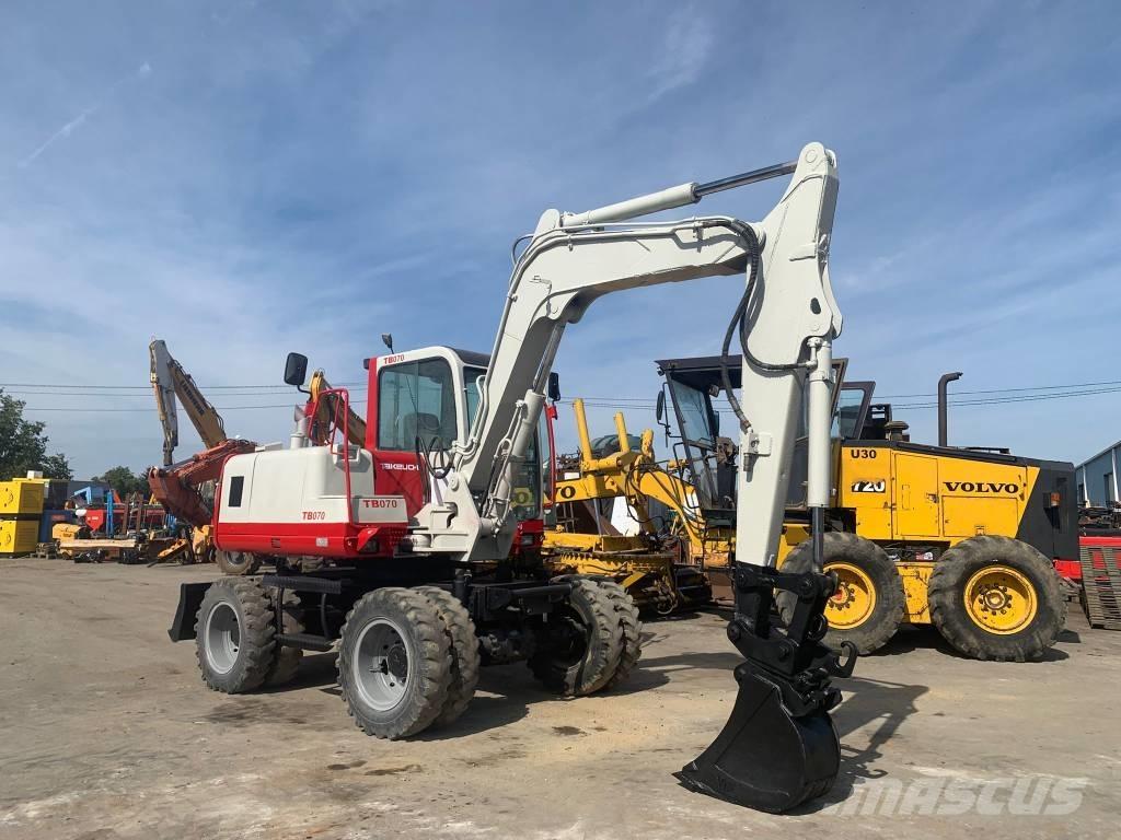 Takeuchi TB070W Hjulgrävare