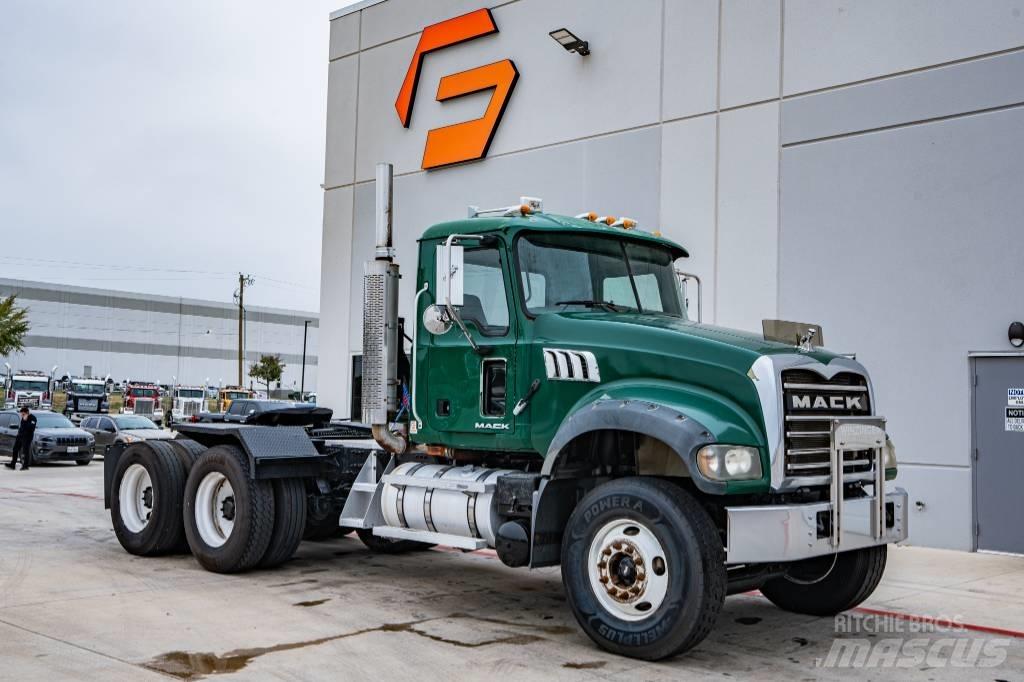 Mack Granite Dragbilar