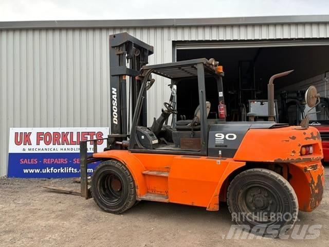 Doosan D 90 S-5 Dieselmotviktstruckar
