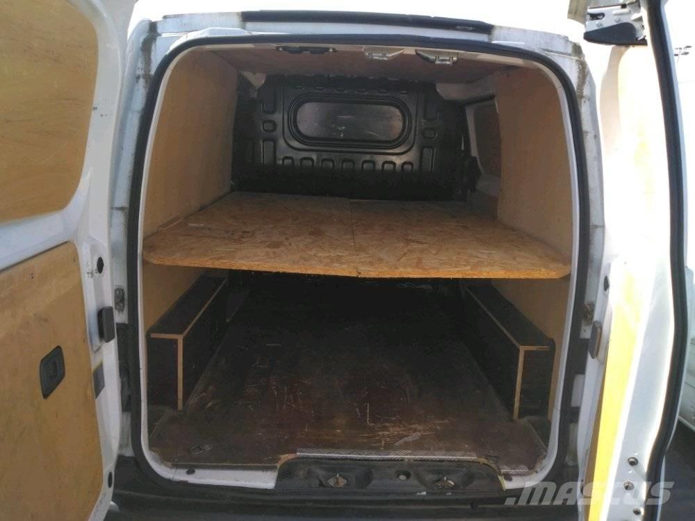 Nissan NV 200 Lätta skåpbilar