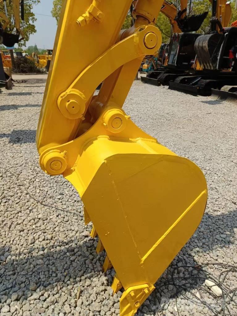 Komatsu PC 70 Midigrävmaskiner 7t - 12t