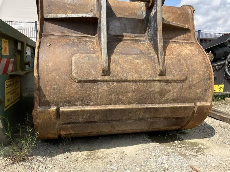 Volvo EC 750 E Bandgrävare