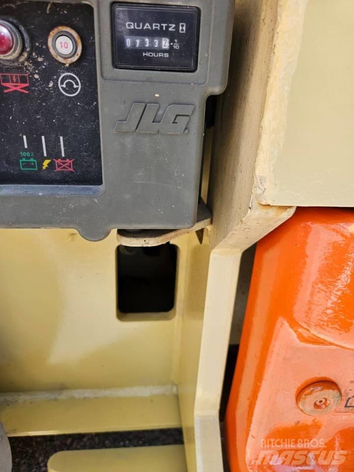 JLG 2630 ES Saxliftar