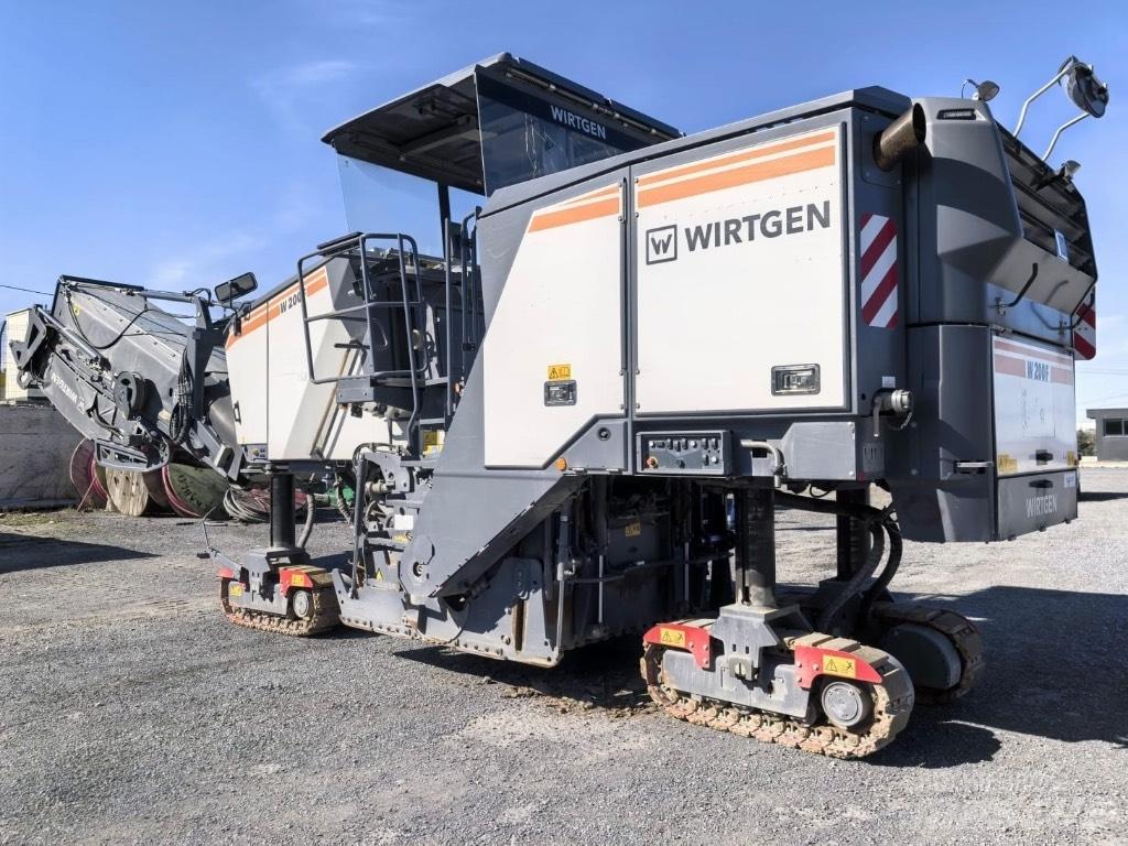 Wirtgen W 200 F Asfaltskallfräsmaskiner