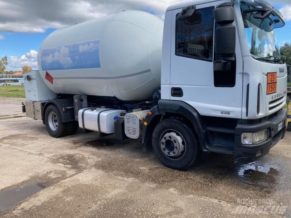 Iveco 135E25 Tankbilar