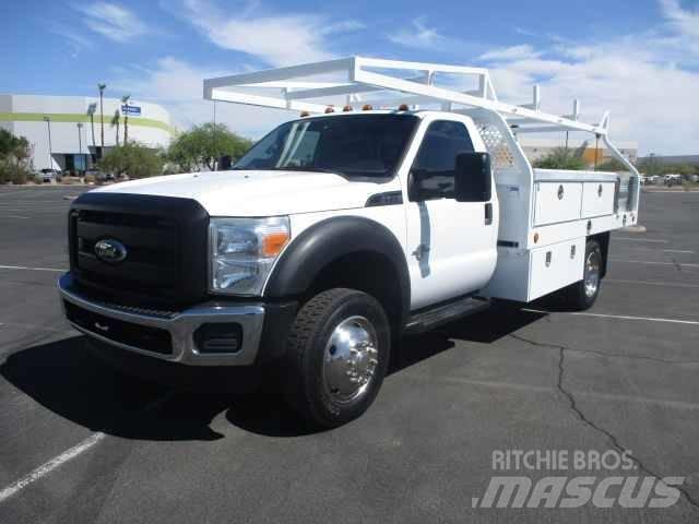 Ford F 550 SD Plogbilar