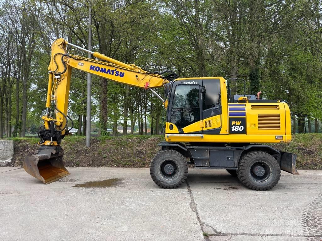 Komatsu PW180-11 Hjulgrävare
