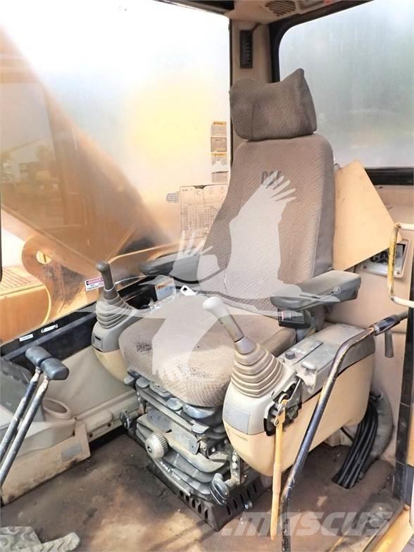CAT 325BL Bandgrävare