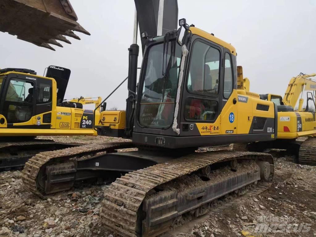 Volvo EC 290 B LC Bandgrävare