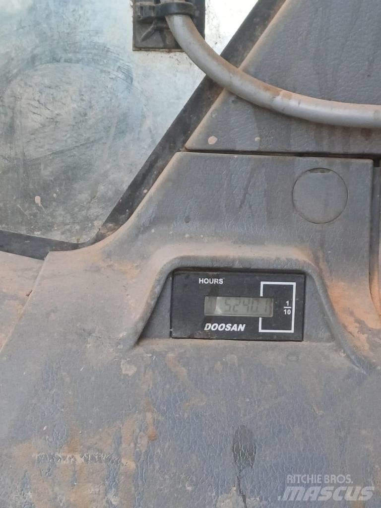 Doosan DX 350 LC-7 Bandgrävare