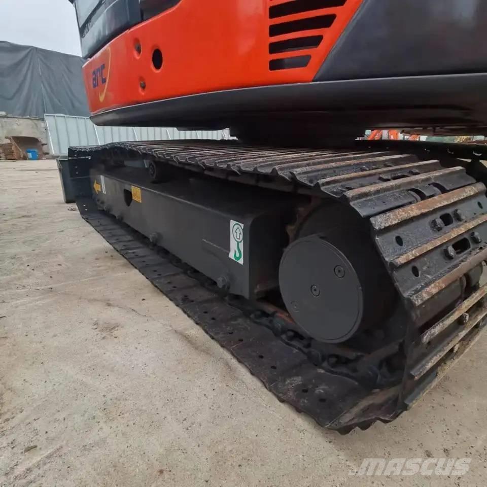 Hitachi ZX60U Minigrävare < 7t