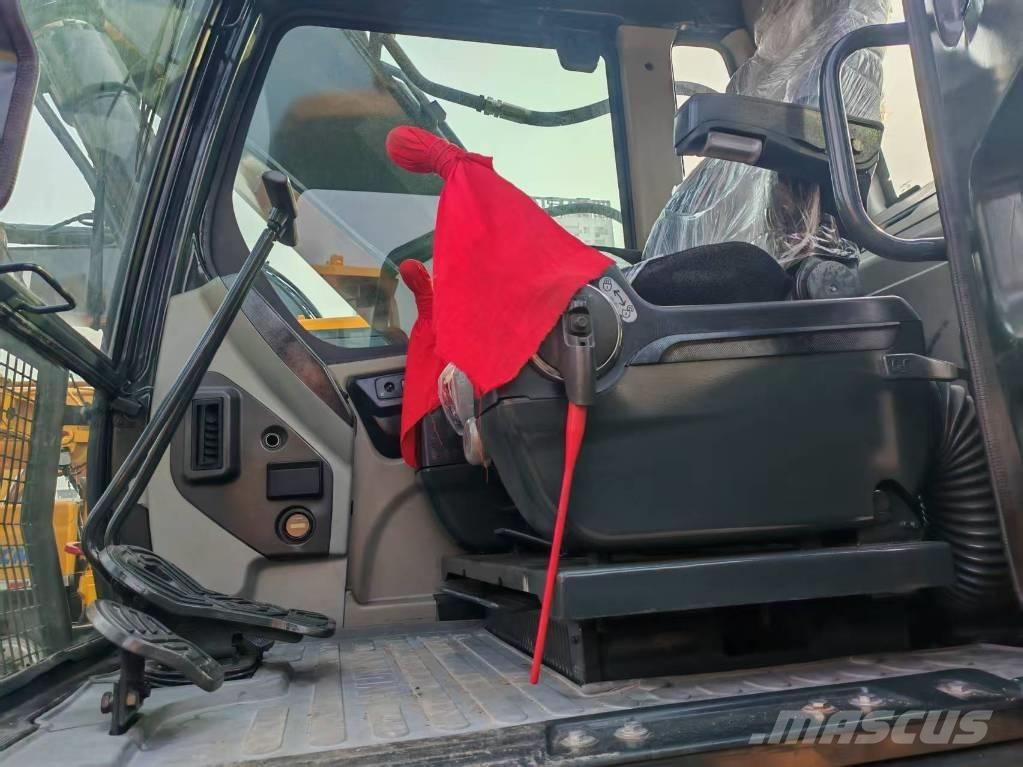 Hyundai HX220HD Bandgrävare