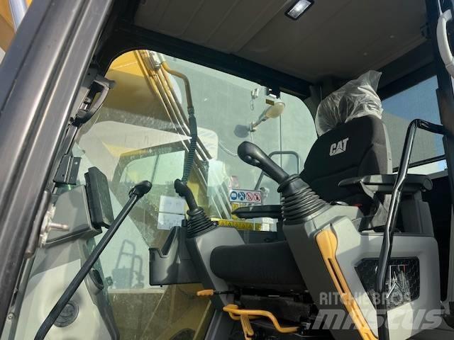 CAT 317 Bandgrävare