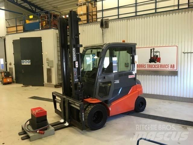 Toyota 8FBMT45 Elmotviktstruckar