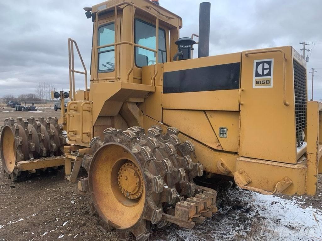 CAT 815 B Jordkompaktorer