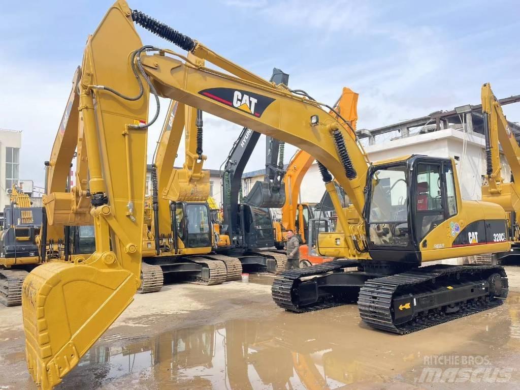 CAT 320 C L Bandgrävare