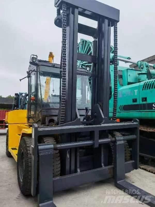 Komatsu FD 160 Dieselmotviktstruckar