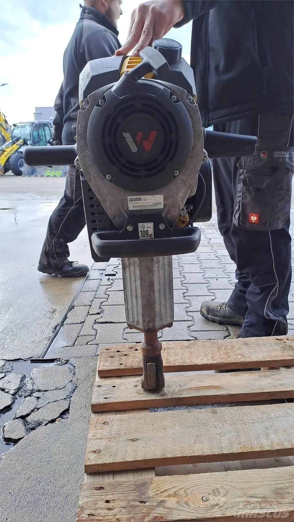 Wacker Neuson BH55 Stampar