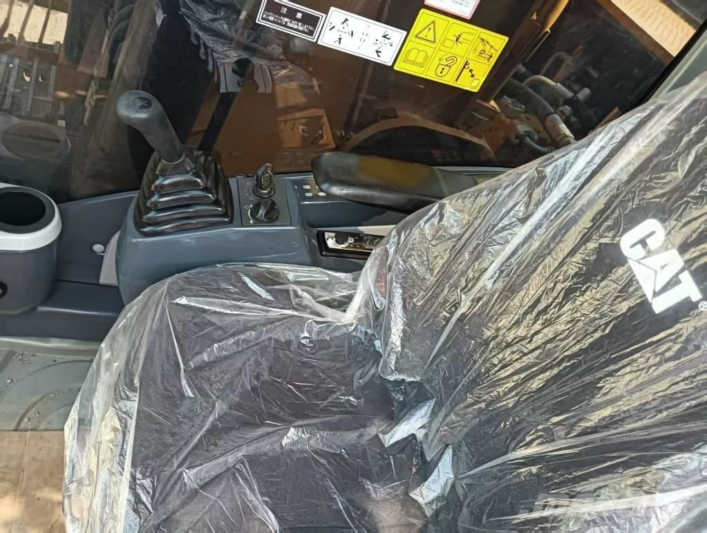 CAT 330 D2L Bandgrävare