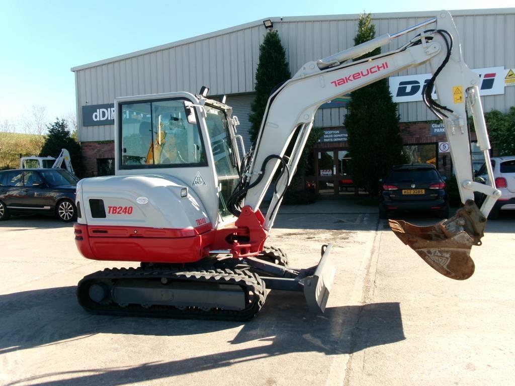 Takeuchi TB 240 Minigrävare < 7t