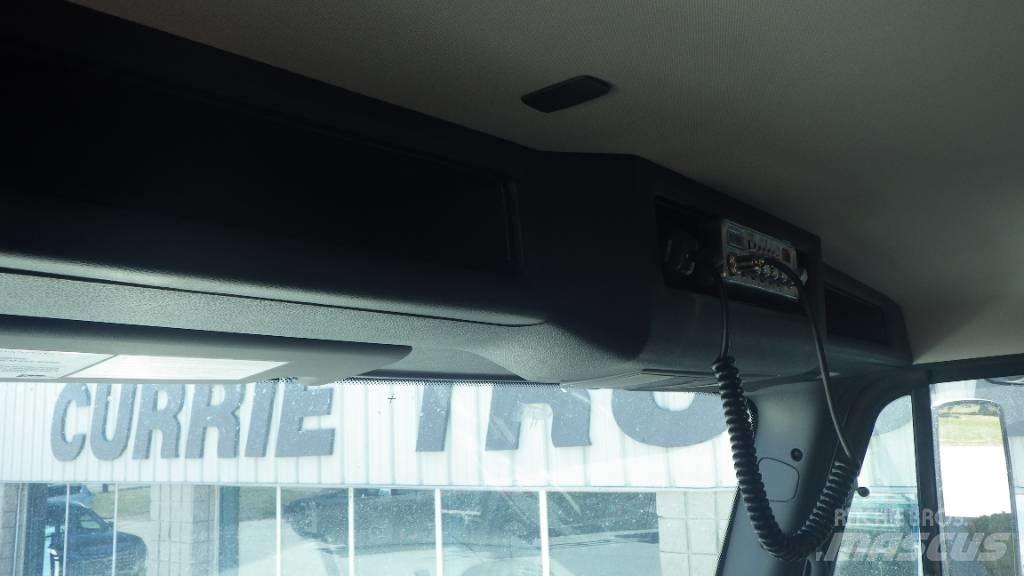 Freightliner 114 SD Kranbilar
