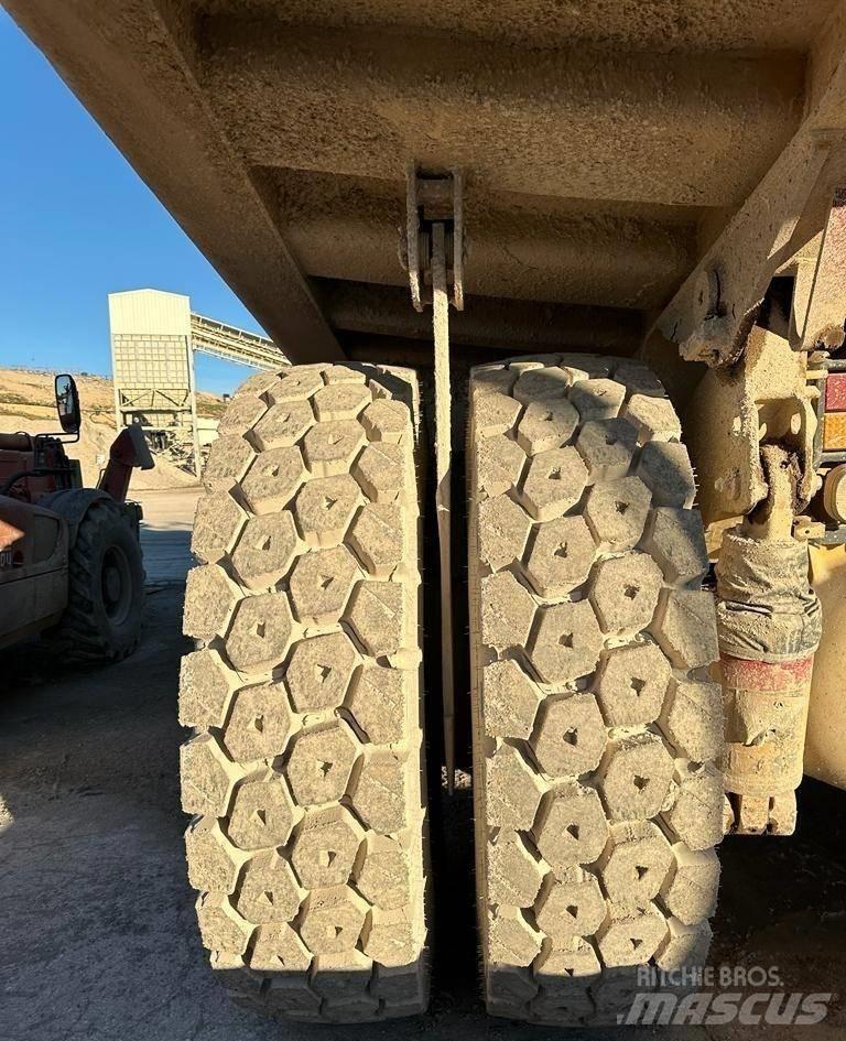 CAT 769 D Gruvtruck
